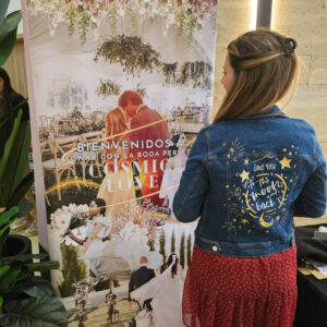 Cazadora de novia bordada - To the moon and back