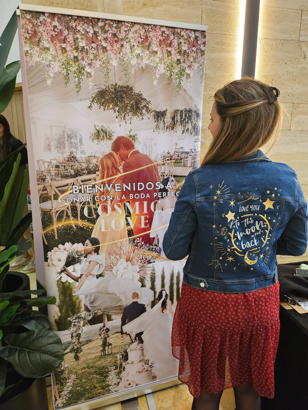 Cazadora de novia bordada - To the moon and back